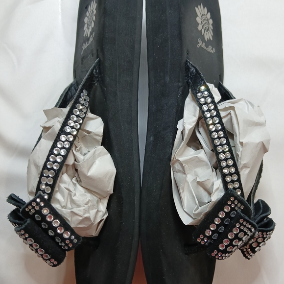 Yellow Box Sparkly Black Bow Sandals - Picture 3 of 7
